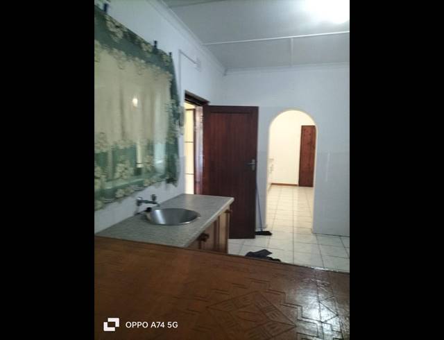 3 BEDROOM PROPERTY TO RENT IN ARBORETUM